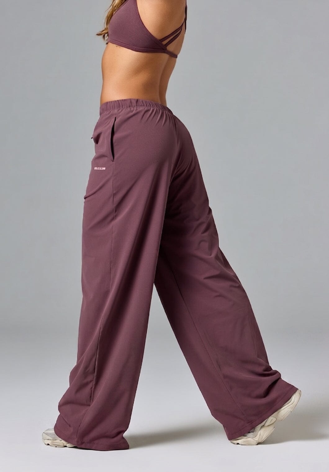 Airlift™ Float Mid-Rise Straight Leg Pant Cherry Cola Leggings/Joggers Paragon Fitwear 