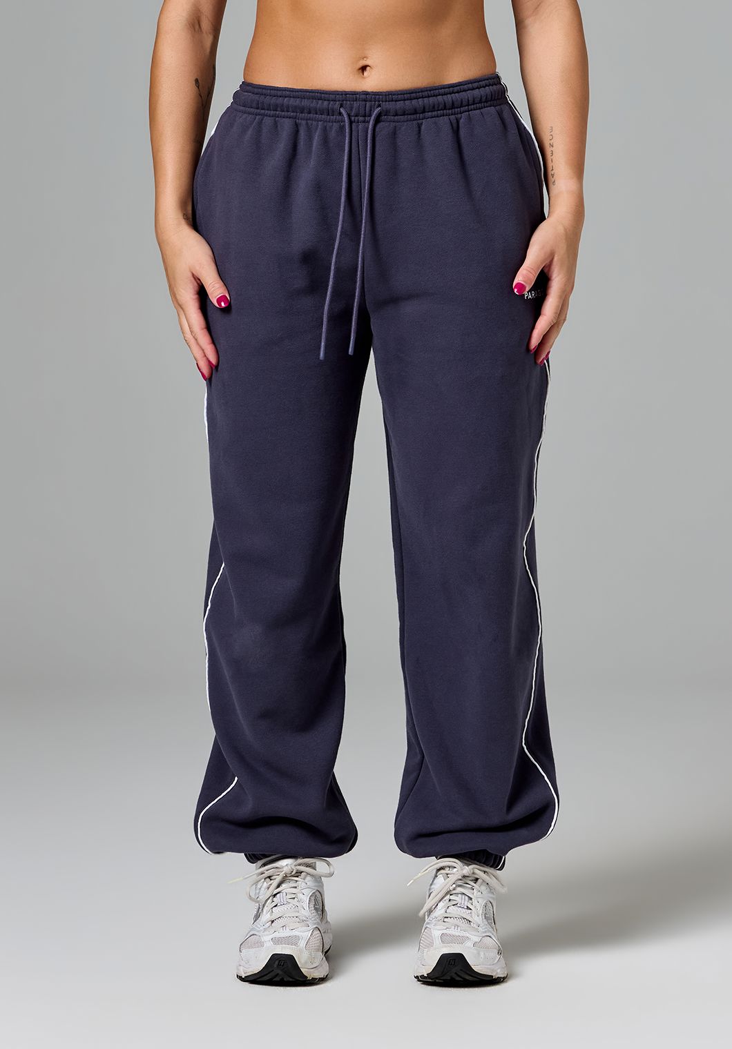 CloudEase™ ShapeLock™ Oversized Contrast Jogger Charcoal Straight Leg Pant Paragon Fitwear 