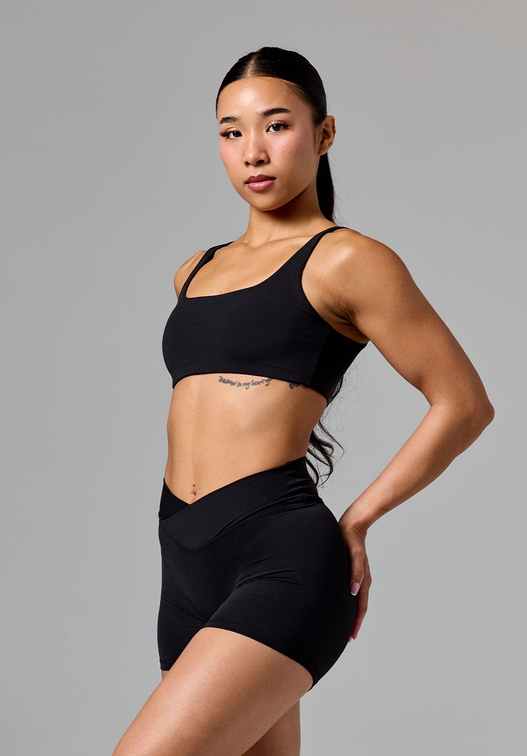 FormLux™ Frame Sports Bra Black Sports Bras Paragon Fitwear 