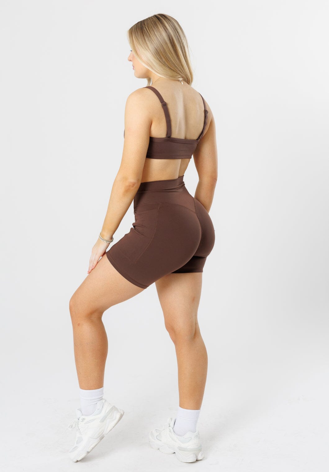 Reluna Empower Sculptseam® Plus Pocket Short 6” Walnut Shorts Paragon Fitwear 