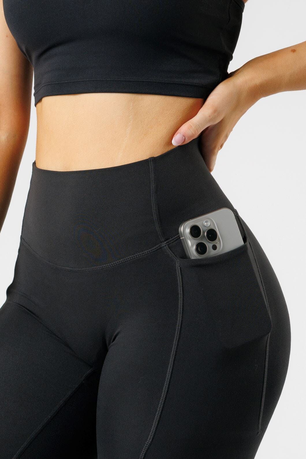 Reluna Empower Sculptseam® Plus Pocket Legging Black Leggings/Joggers Paragon Fitwear 