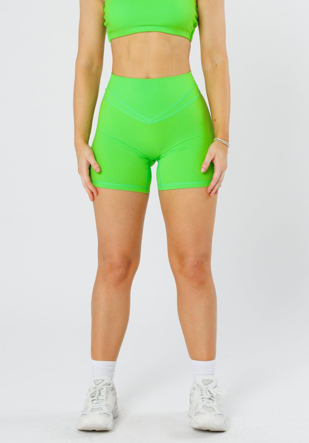 Reluna Icon Sculptseam® Plus Short 6” Jolt Shorts Paragon Fitwear 