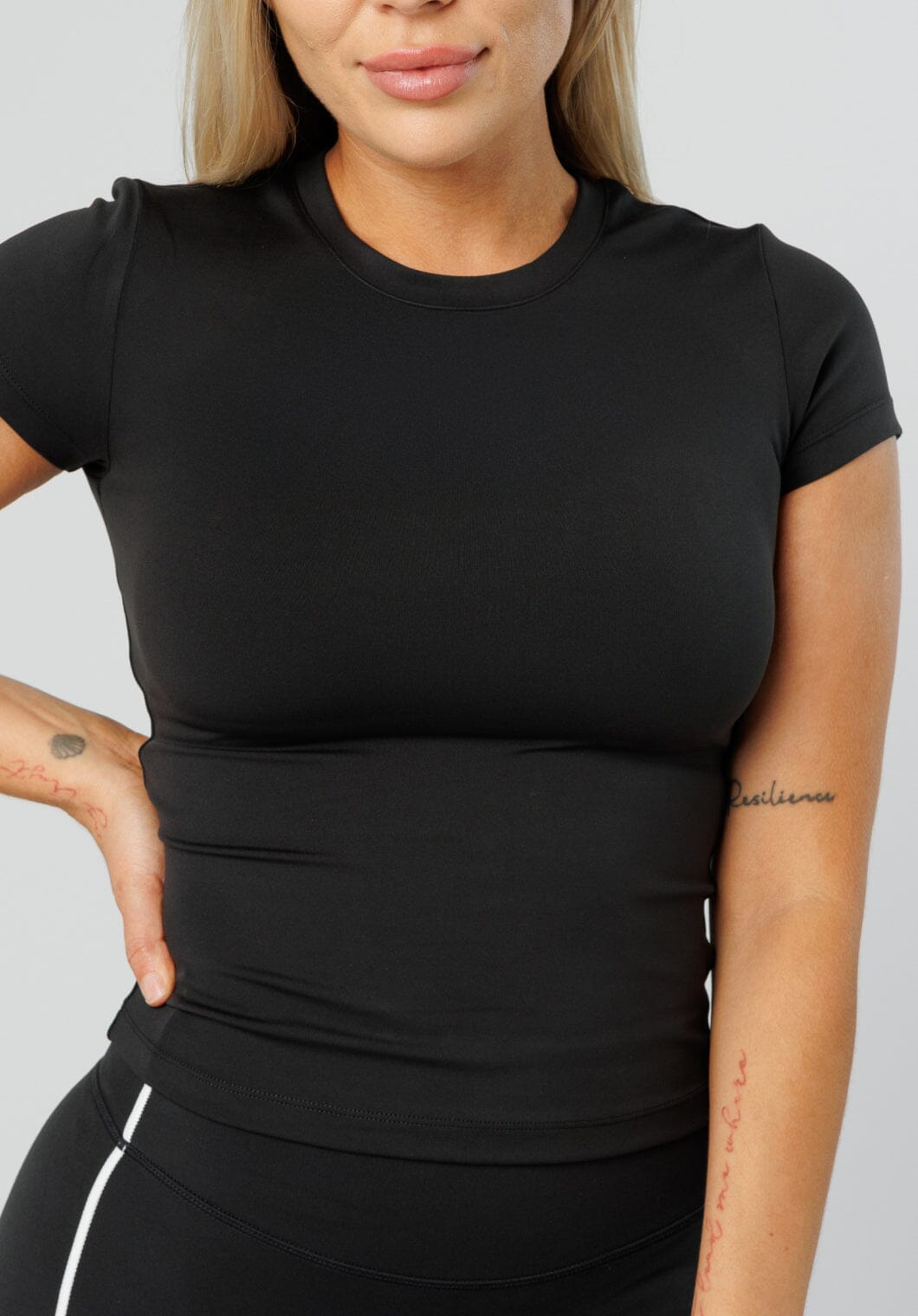 Reluna™ Full Length Short Sleeve Top Black Tops/Tanks Paragon Fitwear 