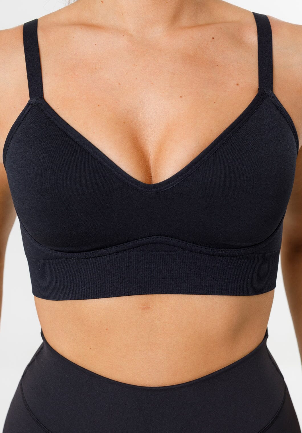 CurveFlex™ Bend SculptSupport™ Sports Bra Black Sports Bras Paragon Fitwear 