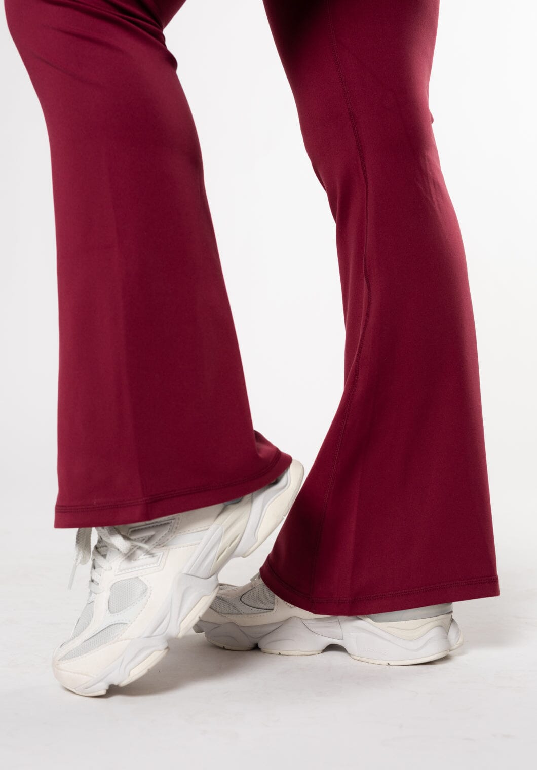 Reluna Icon Sculptseam® Plus Flare 31" Thirst Trap Leggings/Joggers Paragon Fitwear 