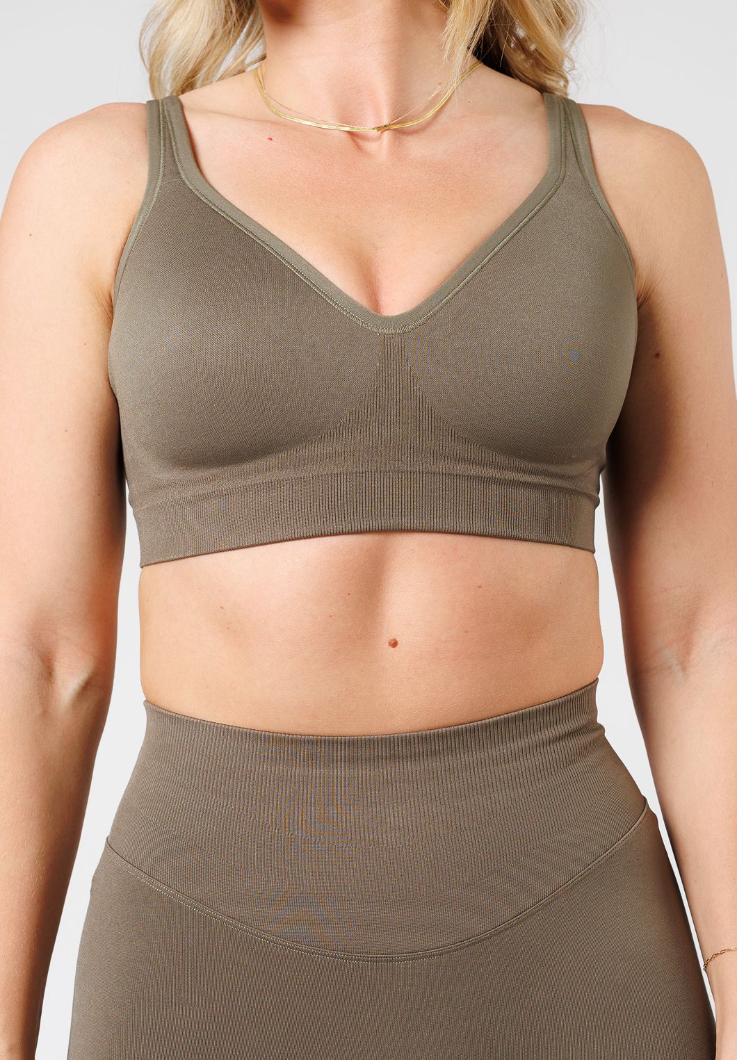 CurveFlex™ Seamless Form Bra Everglades Sports Bras Paragon Fitwear 