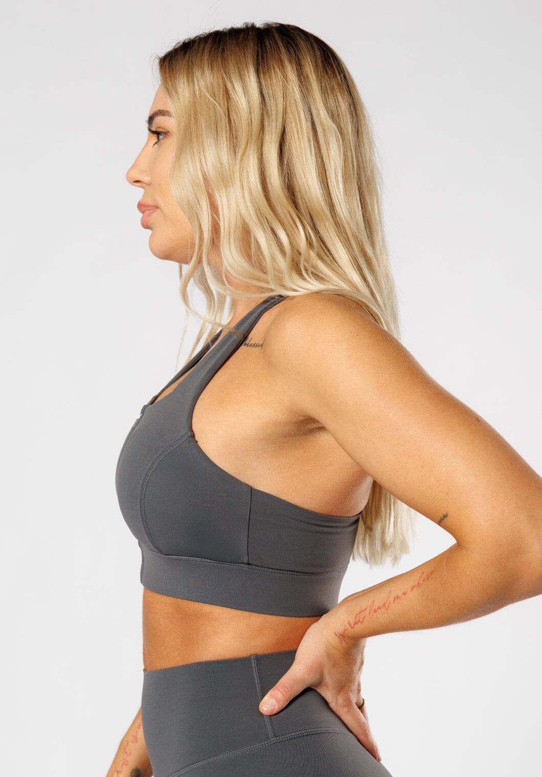 FormLux™ Locked In Bra Carbon Sports Bras Paragon Fitwear 