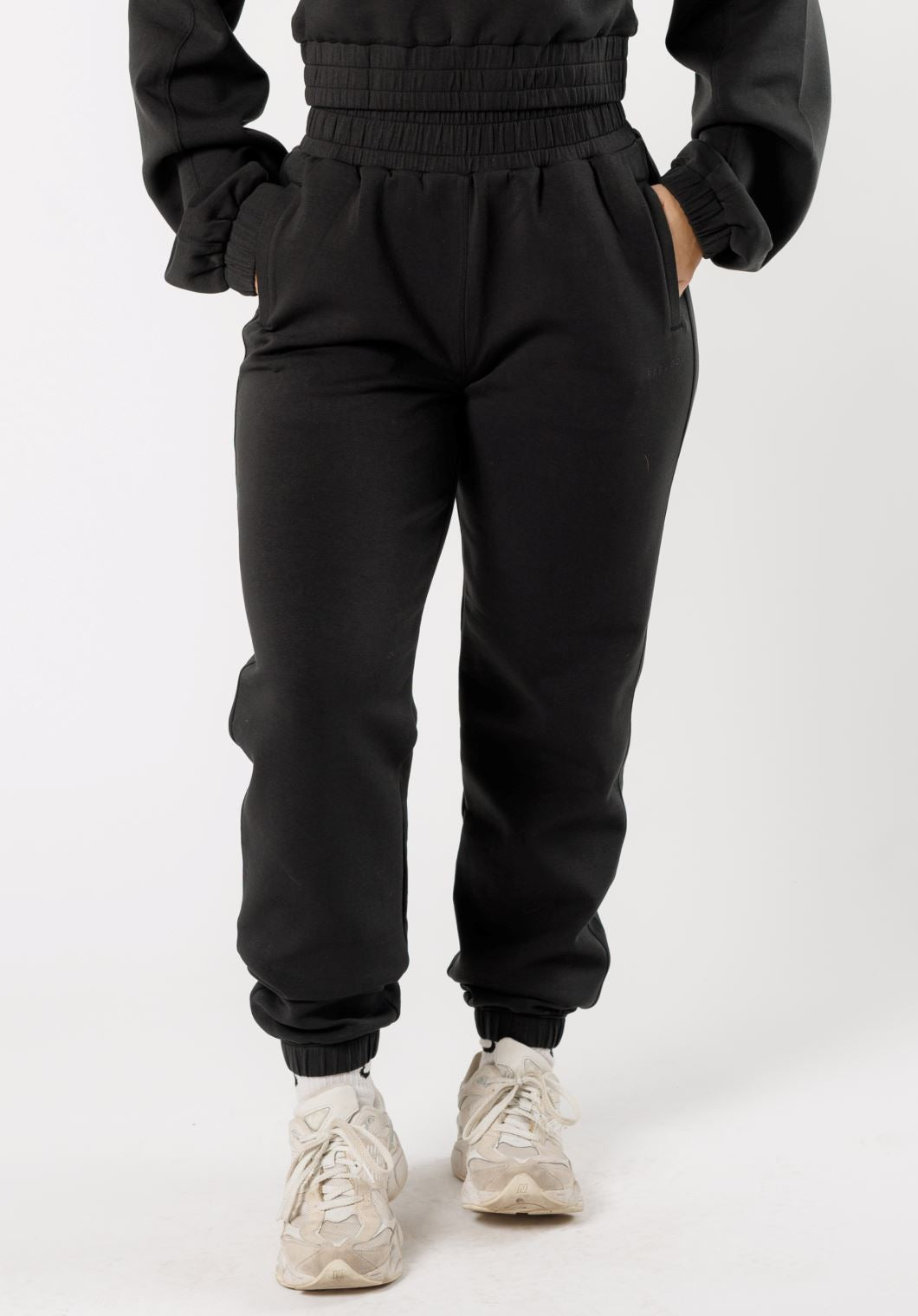 AirFit™ Rest Day Jogger Black Paragon Fitwear