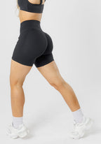 Reluna Empower Sculptseam® Plus Pocket Short 6” Black Shorts Paragon Fitwear 