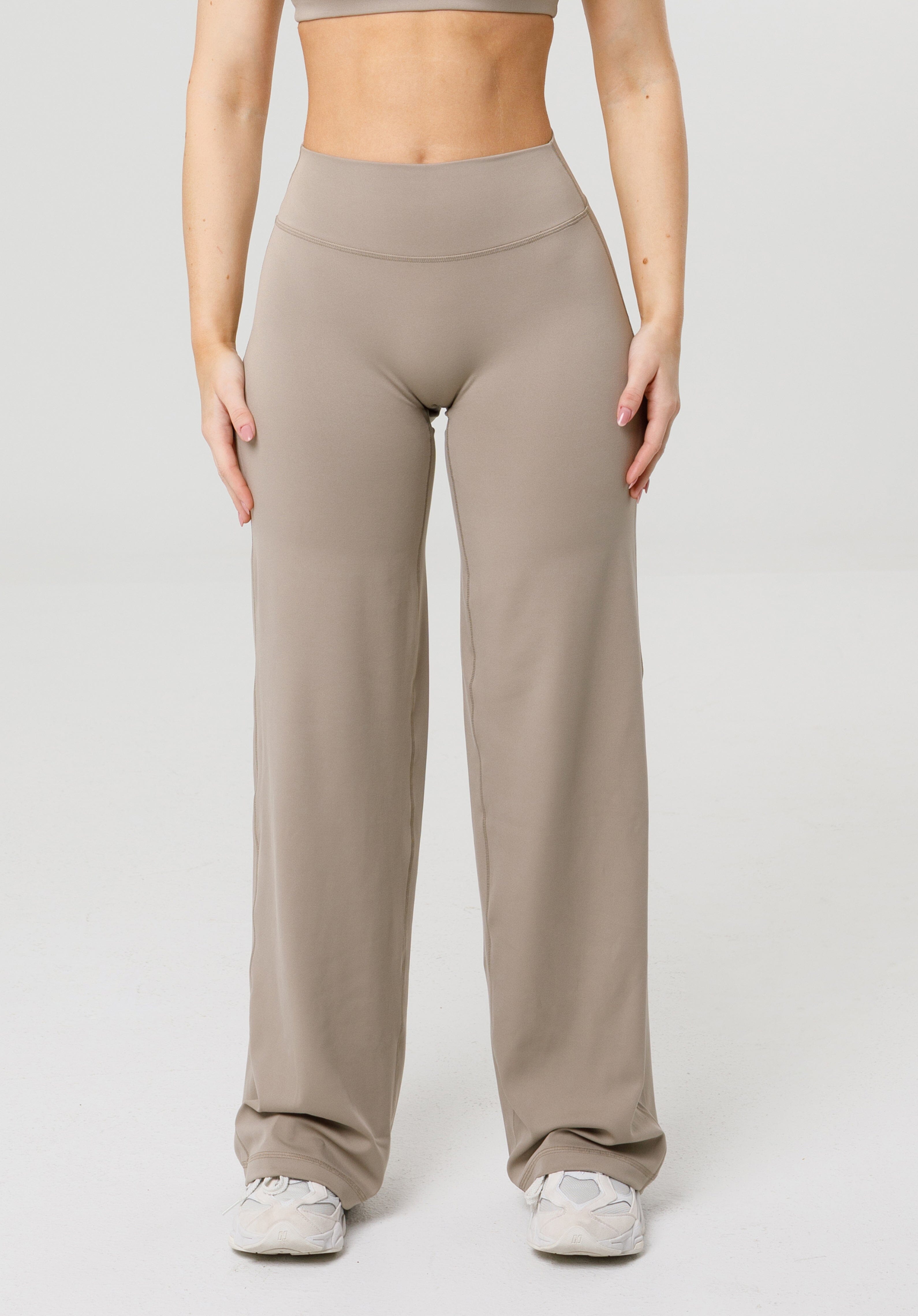 Reluna™ Original Sculptseam® Plus Straight Leg Pant Regular - 31” Honey Leggings/Joggers Paragon Fitwear 