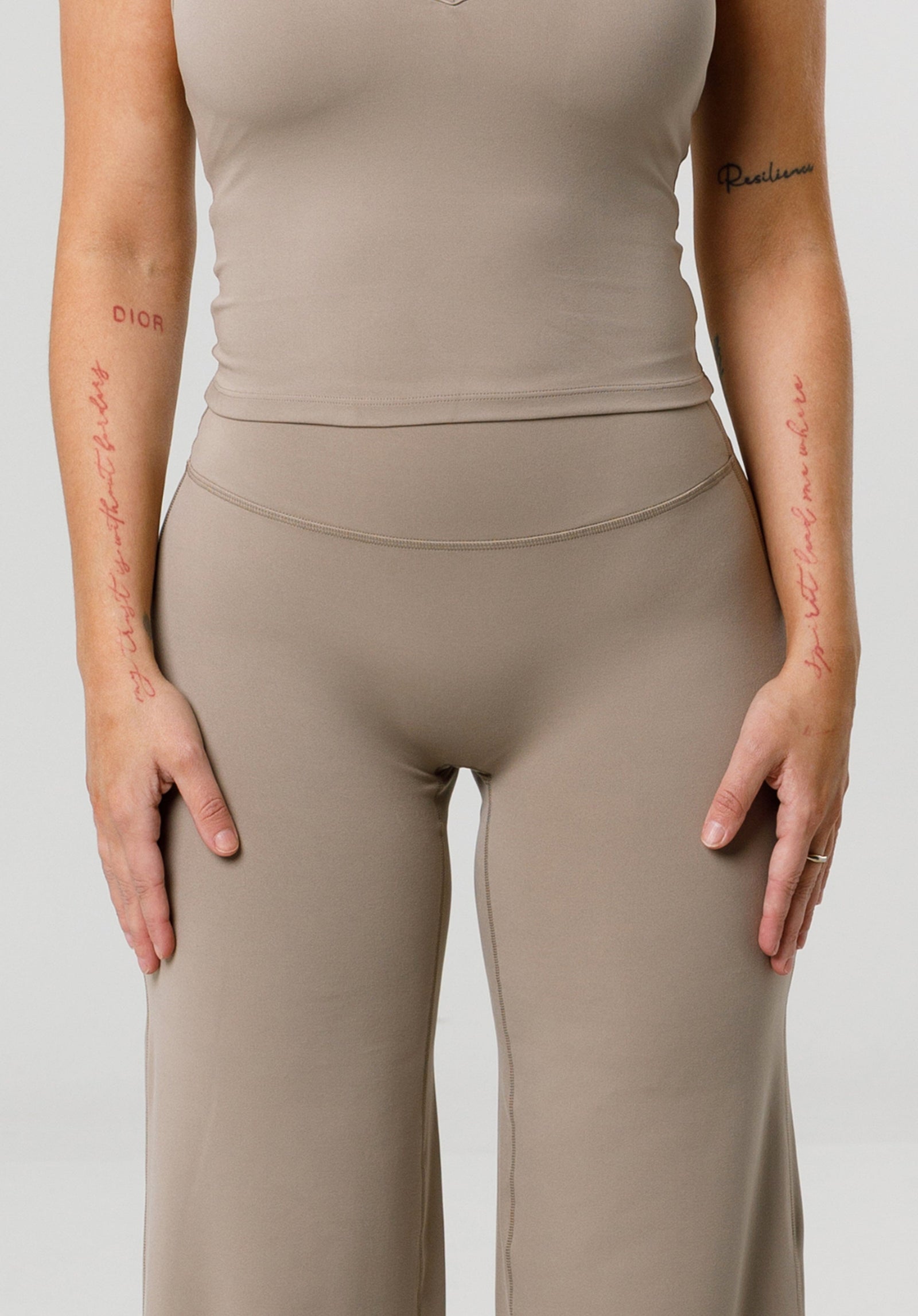 Reluna™ Original Sculptseam® Plus Straight Leg Pant Regular - 33” Honey Leggings/Joggers Paragon Fitwear 