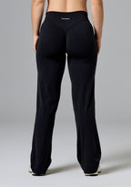 RecStretch™ Sculptseam® Plus Low-Rise 90’s Slim-Leg Pant Regular Black Slim Leg Pant Paragon Fitwear 