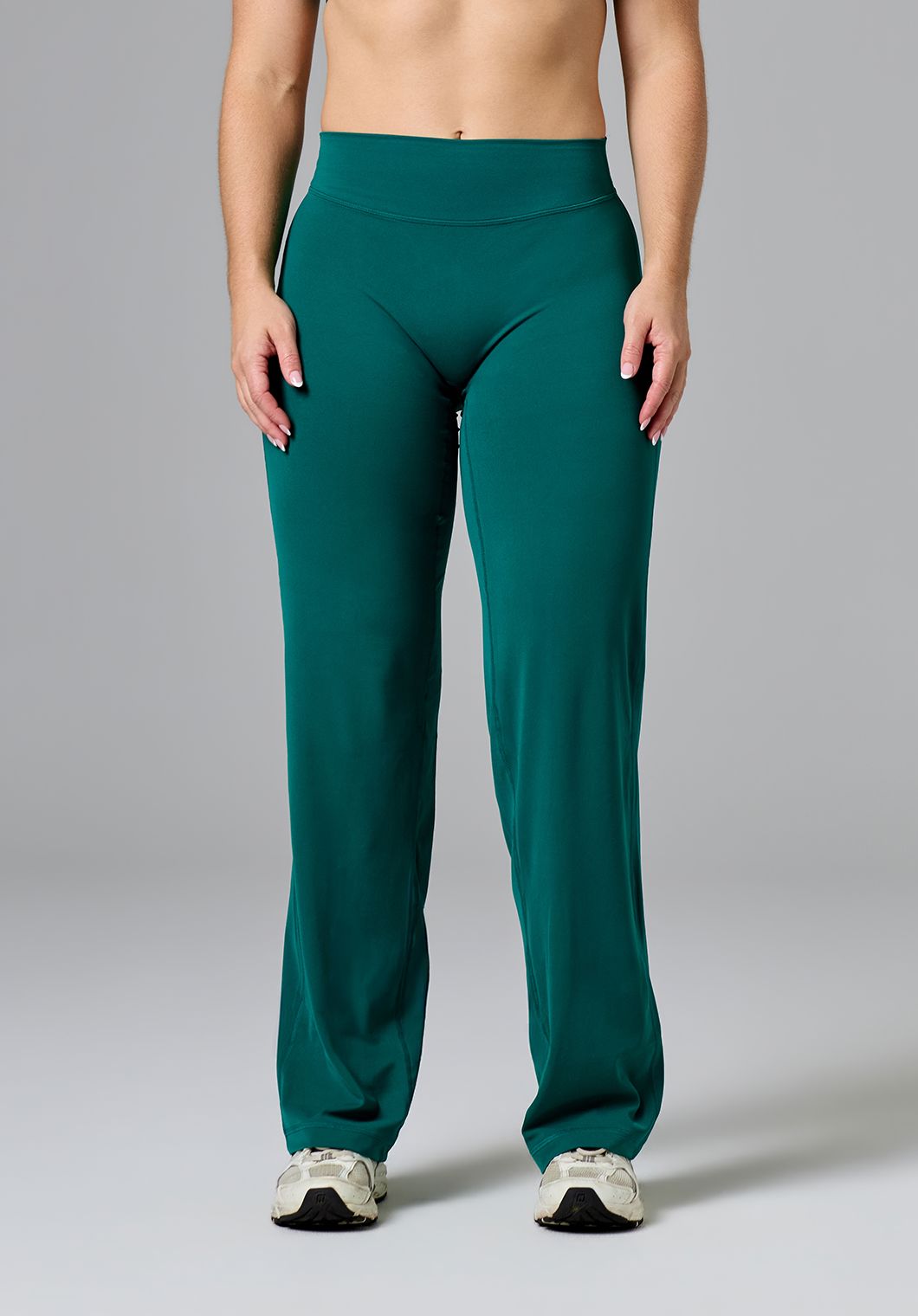 RecStretch™ Sculptseam® Plus Low-Rise 90’s Slim-Leg Pant Regular Evergreen Slim Leg Pant Paragon Fitwear 