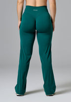 RecStretch™ Sculptseam® Plus Mid-Rise 90’s Slim-Leg Pant Regular Evergreen Slim Leg Pant Paragon Fitwear 