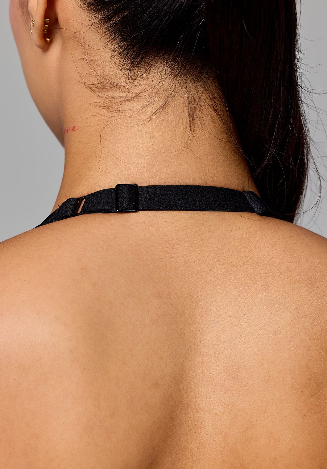 RecStretch™ SmoothHold™ Unbound Halter Top Black Tops/Tanks Paragon Fitwear 