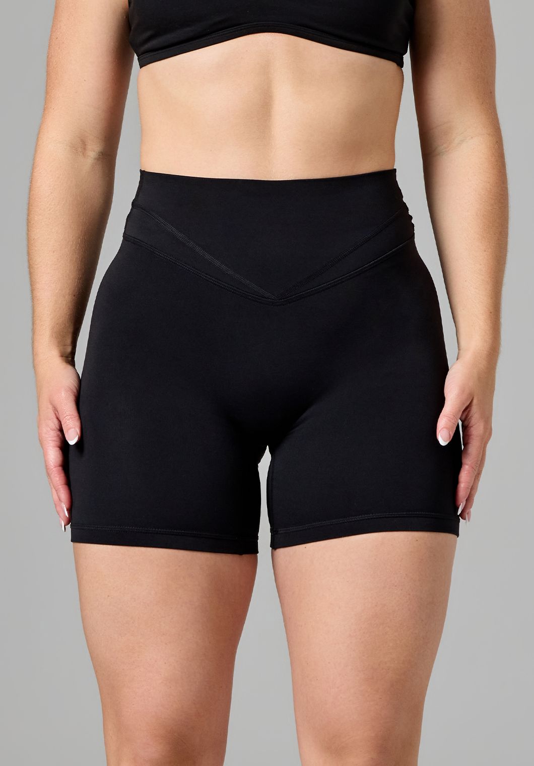 Reluna Icon High-Rise Sculptseam® Plus Short 6” Black Shorts Paragon Fitwear 