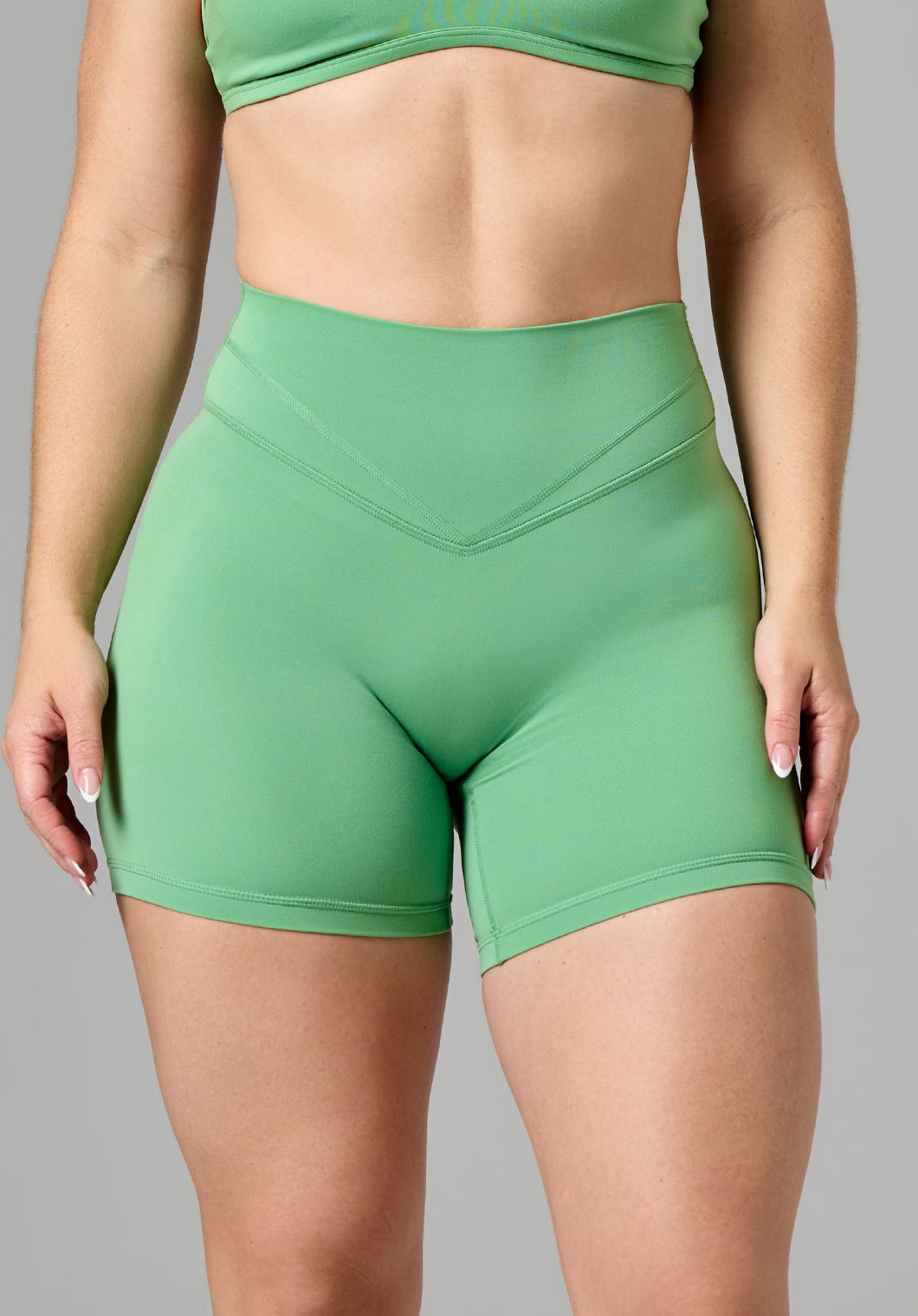 Reluna™ Icon High-Rise Sculptseam® Plus Short 6” Matcha Shorts Paragon Fitwear 