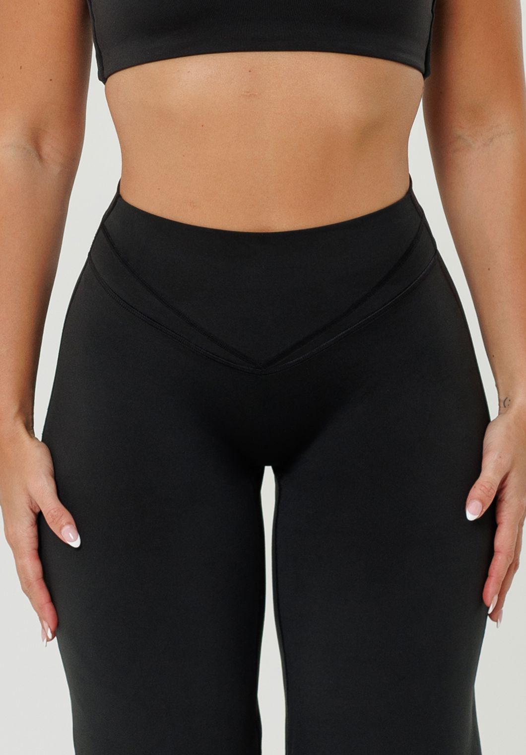 Reluna™ Icon High-Rise Sculptseam® Plus Straight Leg Pant Short- 31” Black Leggings/Joggers Paragon Fitwear 