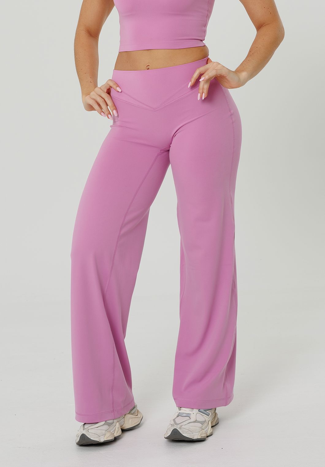 Reluna™ Icon High-Rise Sculptseam® Plus Straight Leg Pant Regular- 33” Tulip Leggings/Joggers Paragon Fitwear 