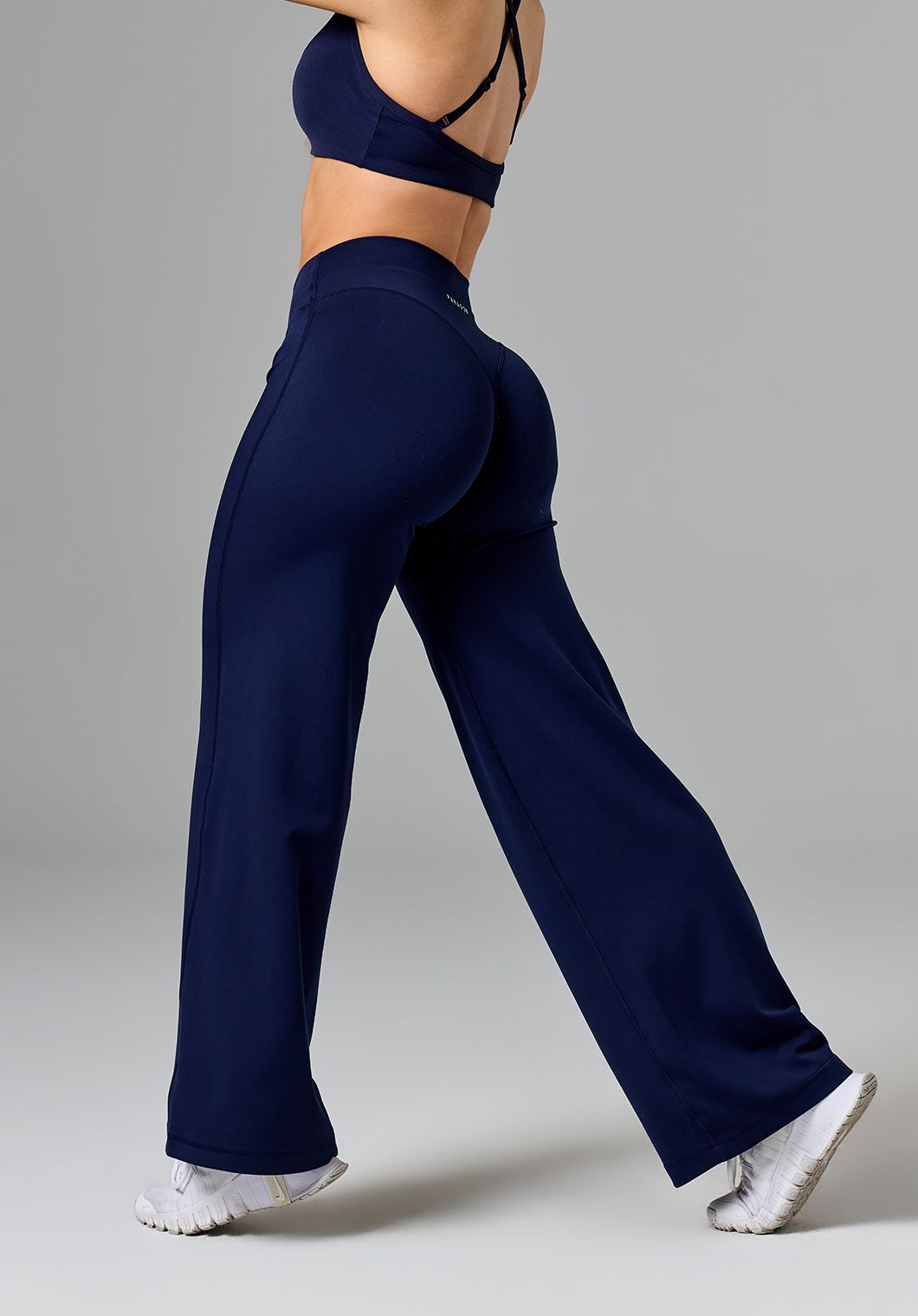 Reluna™ Original Sculptseam® Mid-Rise Straight Leg Pant Short - Ink Leggings/Joggers Paragon Fitwear 