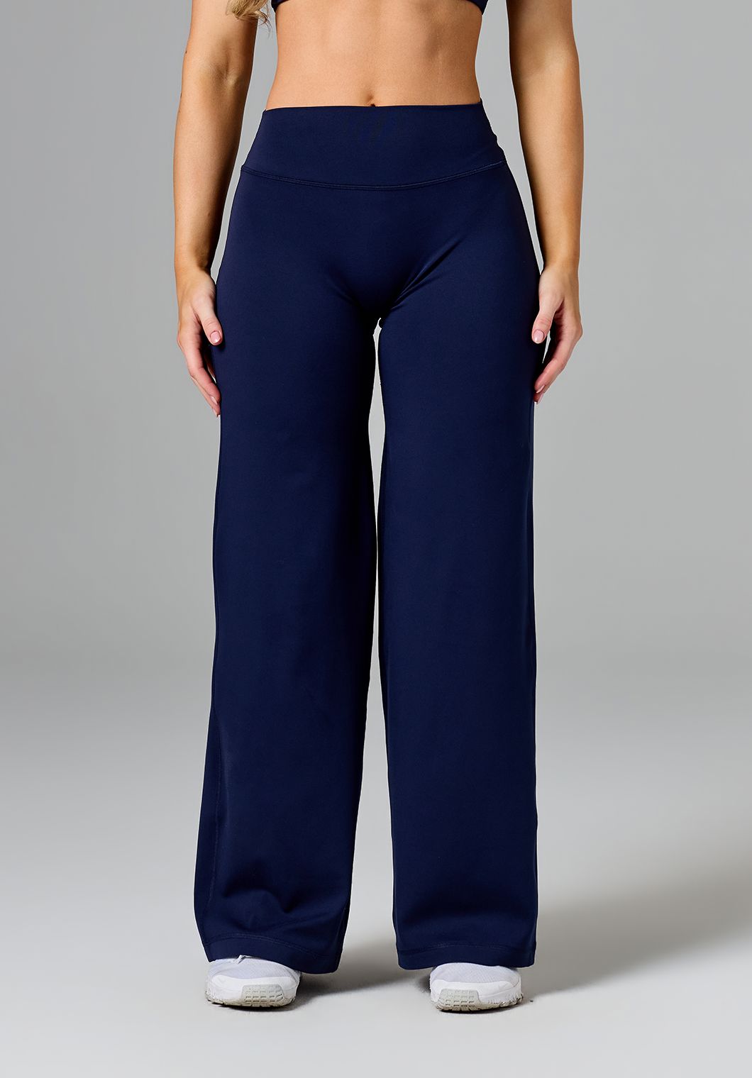 Reluna™ Original Sculptseam® Mid-Rise Straight Leg Pant Short - Ink Leggings/Joggers Paragon Fitwear 