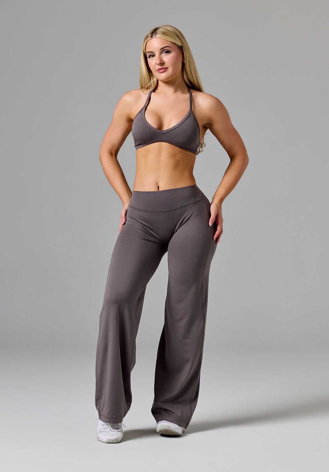 Reluna™ Original Sculptseam® Low-Rise Straight Leg Pant Short Cement Leggings/Joggers Paragon Fitwear 