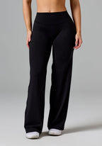 Reluna™ Original Sculptseam® Mid-Rise Straight Leg Pant Short Black Leggings/Joggers Paragon Fitwear 