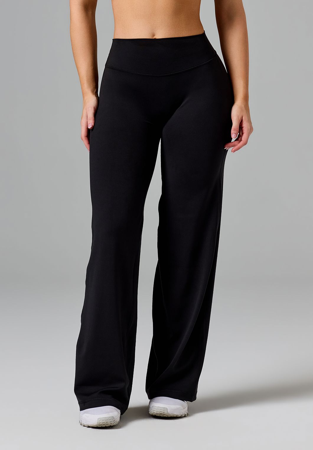 Reluna™ Original Sculptseam® Mid-Rise Straight Leg Pant Short Black Leggings/Joggers Paragon Fitwear 