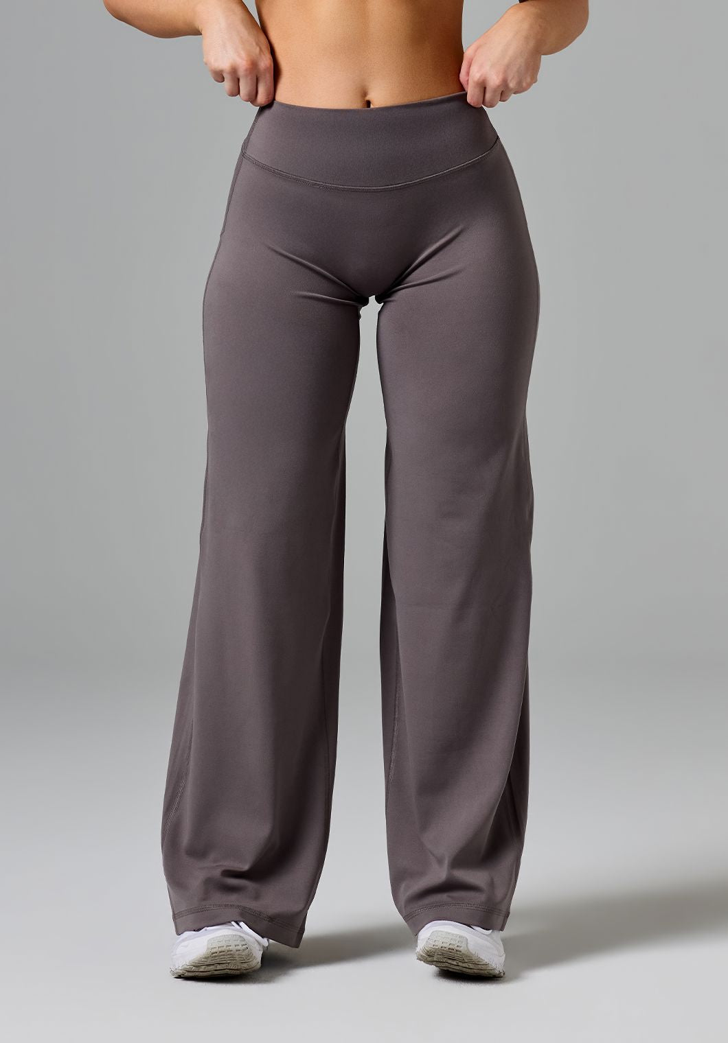 Reluna™ Original Sculptseam® Mid-Rise Straight Leg Pant Short Cement Leggings/Joggers Paragon Fitwear 