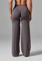 Reluna™ Original Sculptseam® Mid-Rise Straight Leg Pant Short Cement Leggings/Joggers Paragon Fitwear 